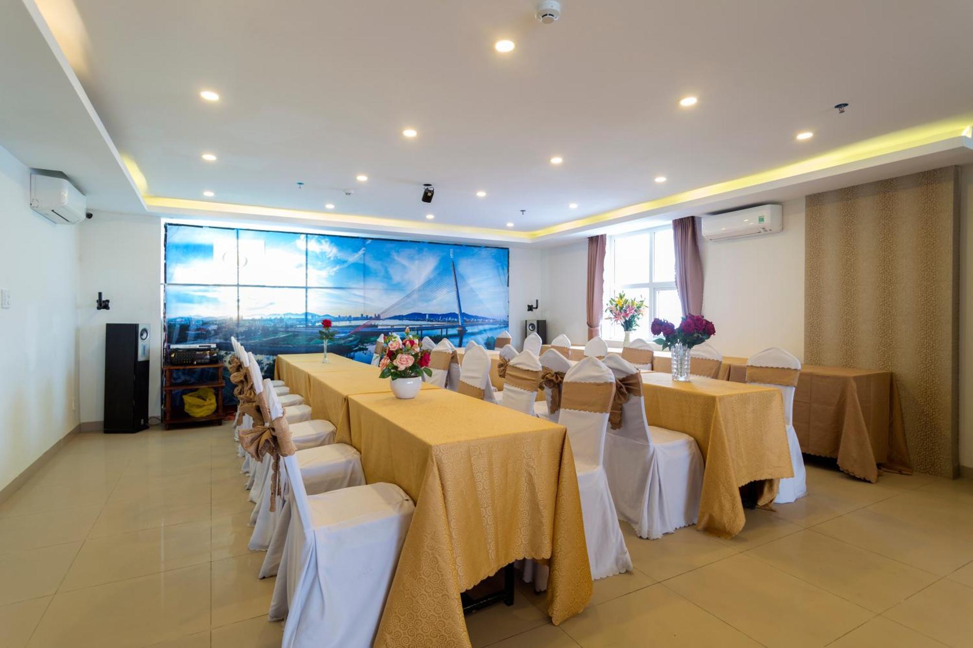 Golden Light Da Nang Hotel ภายนอก รูปภาพ